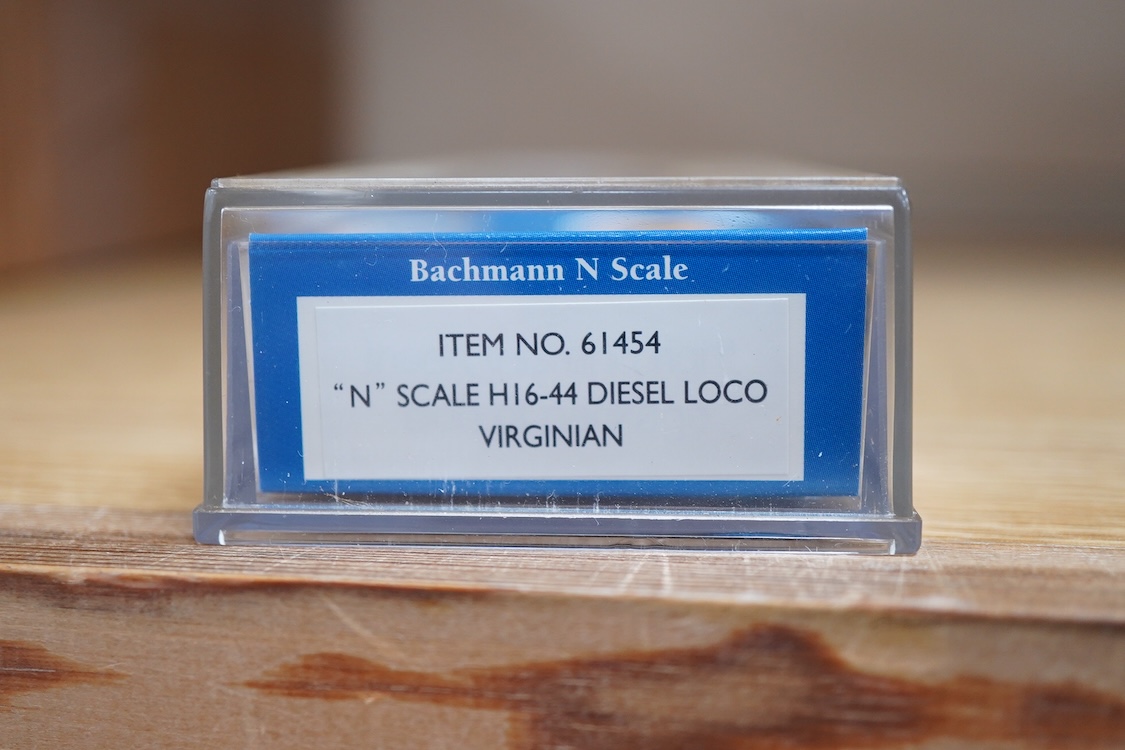 A group of N gauge railway by Graham Farish, Bachmann Spectrum, etc. mainly American outline, including seven locomotives; a W&LE 2-6-6-2 tender locomotive, 8003 (82656), a Union Pacific Co-Co diesel loco, 9202 (85052),